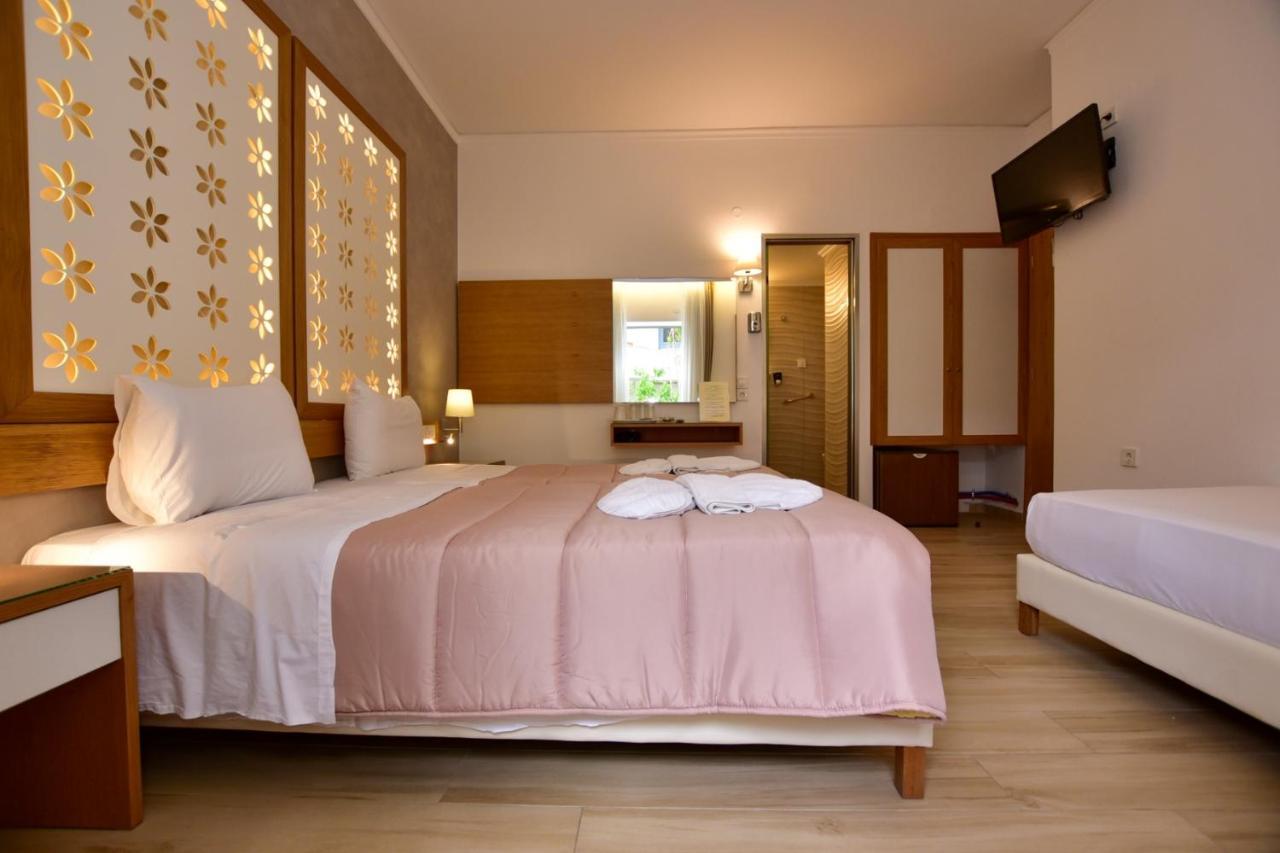Hotel Aghas Paleochora Екстериор снимка