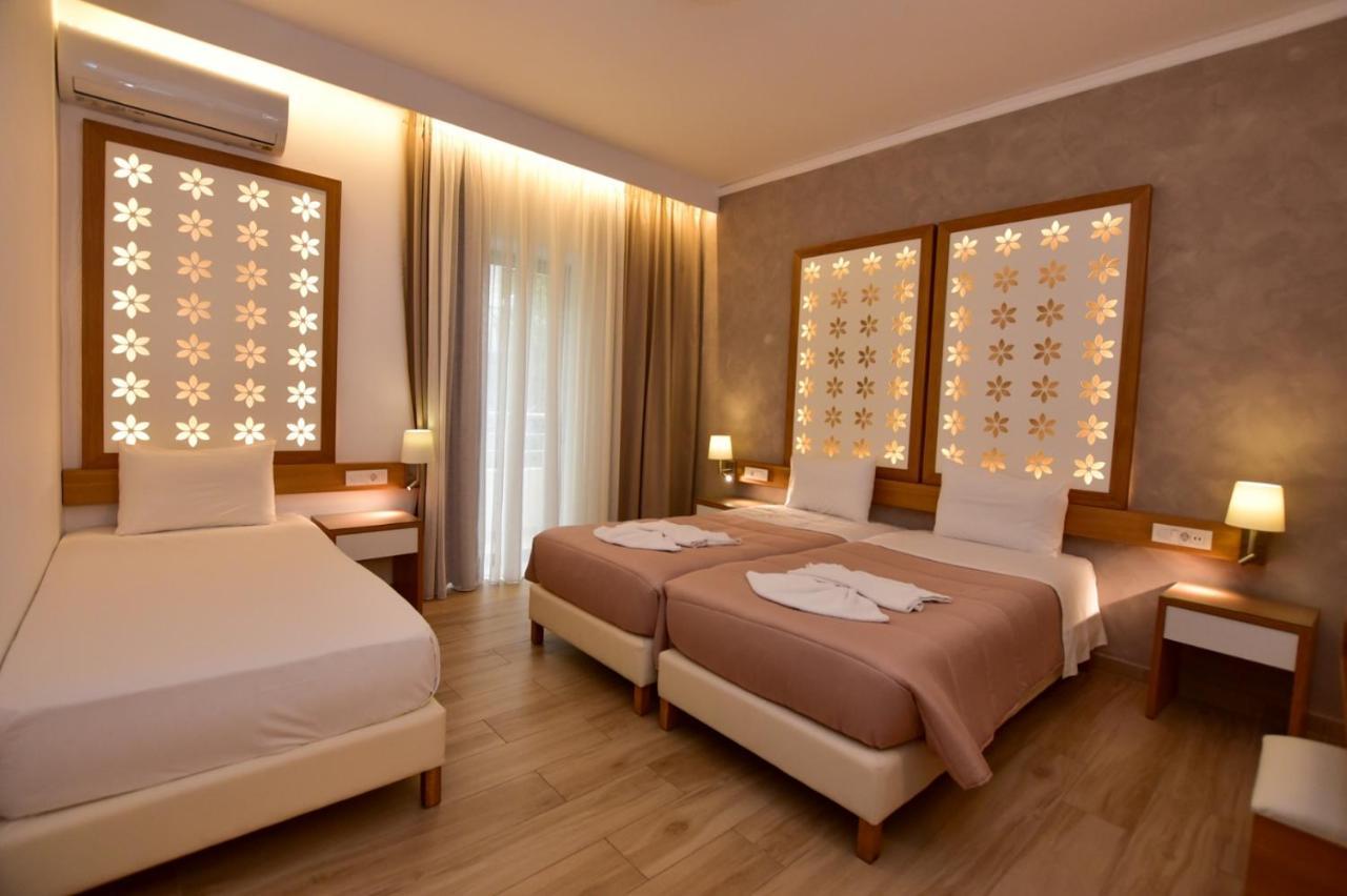 Hotel Aghas Paleochora Екстериор снимка