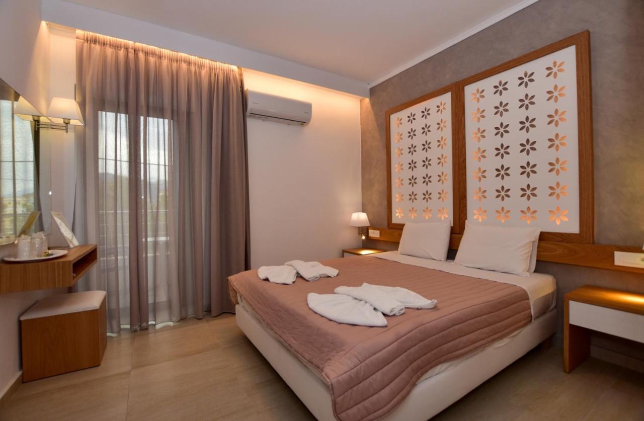 Hotel Aghas Paleochora Екстериор снимка