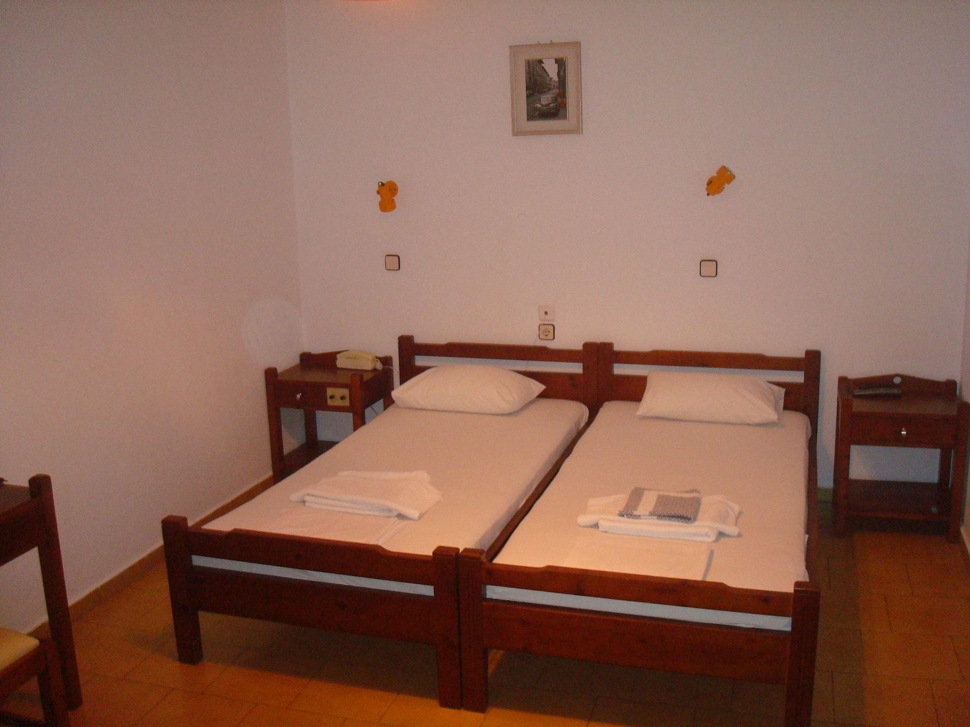 Hotel Aghas Paleochora Екстериор снимка
