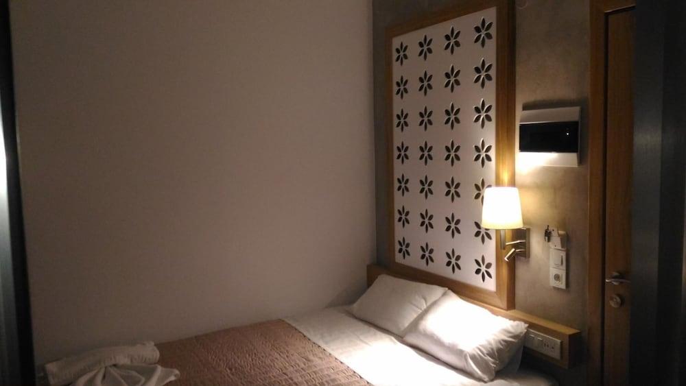 Hotel Aghas Paleochora Екстериор снимка