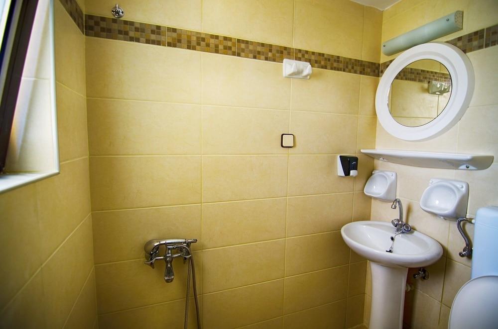 Hotel Aghas Paleochora Екстериор снимка